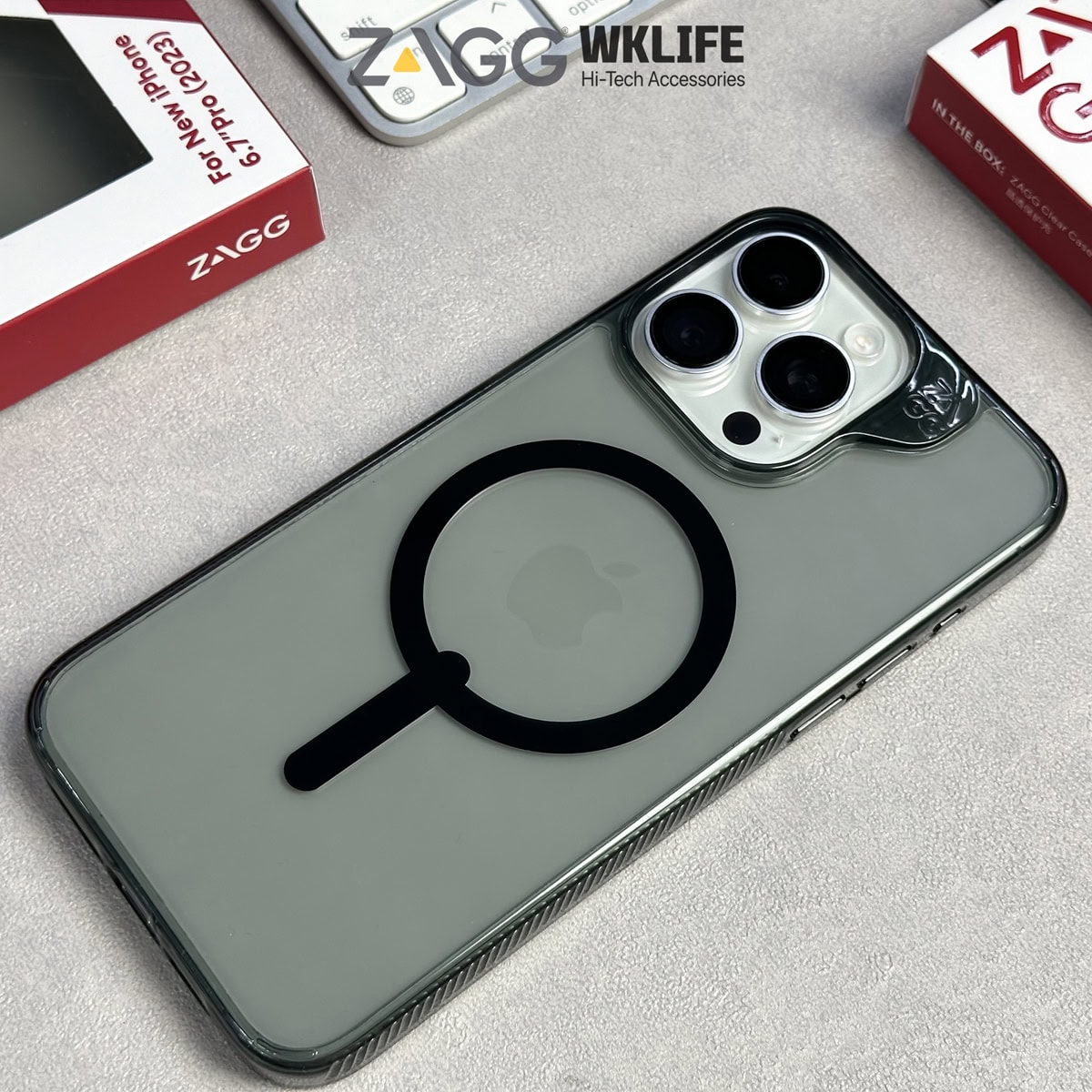 Ốp Magsafe iPhone 15 Pro Max ZAGG Smoky Gray Snap