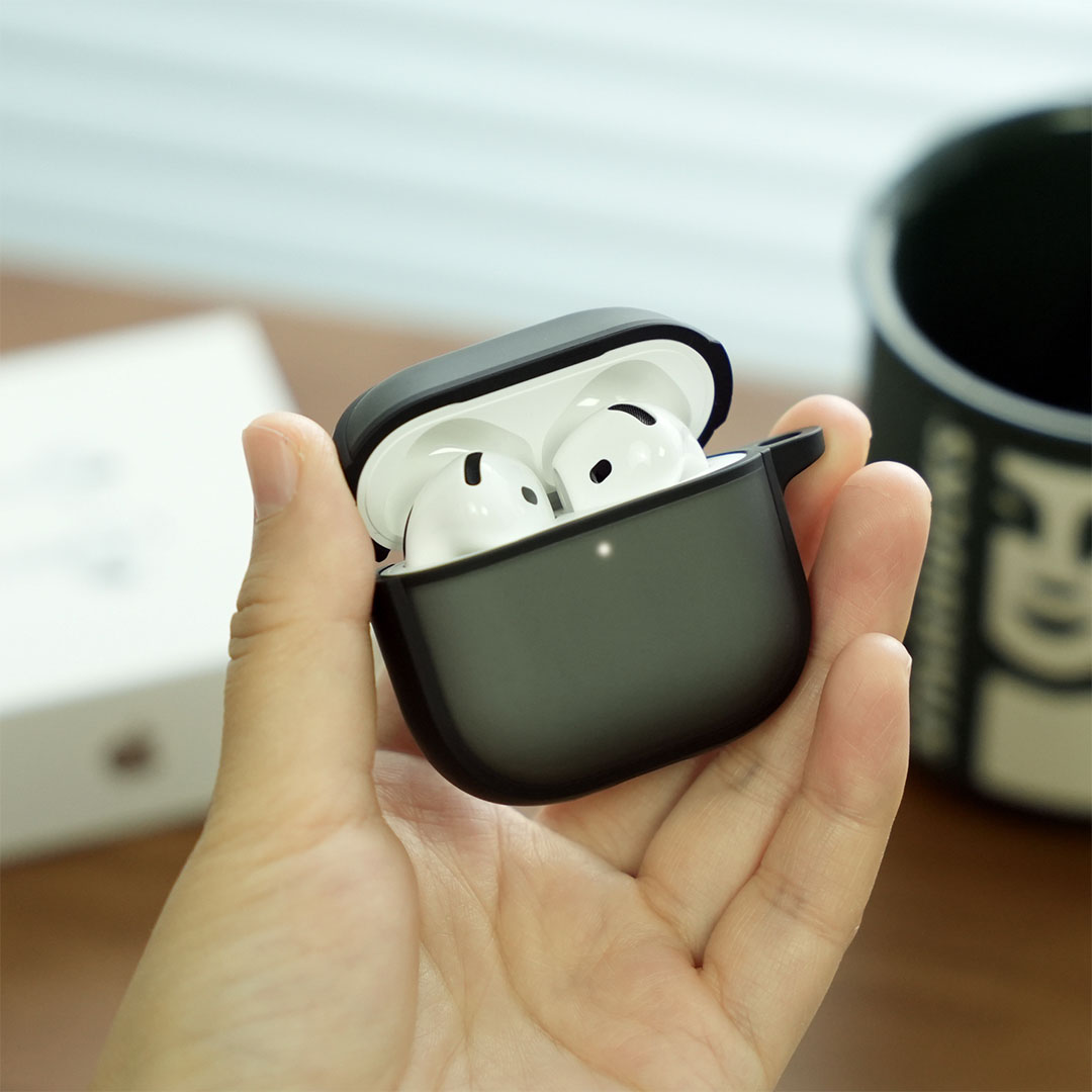 case airpods 4 Likgus Matte