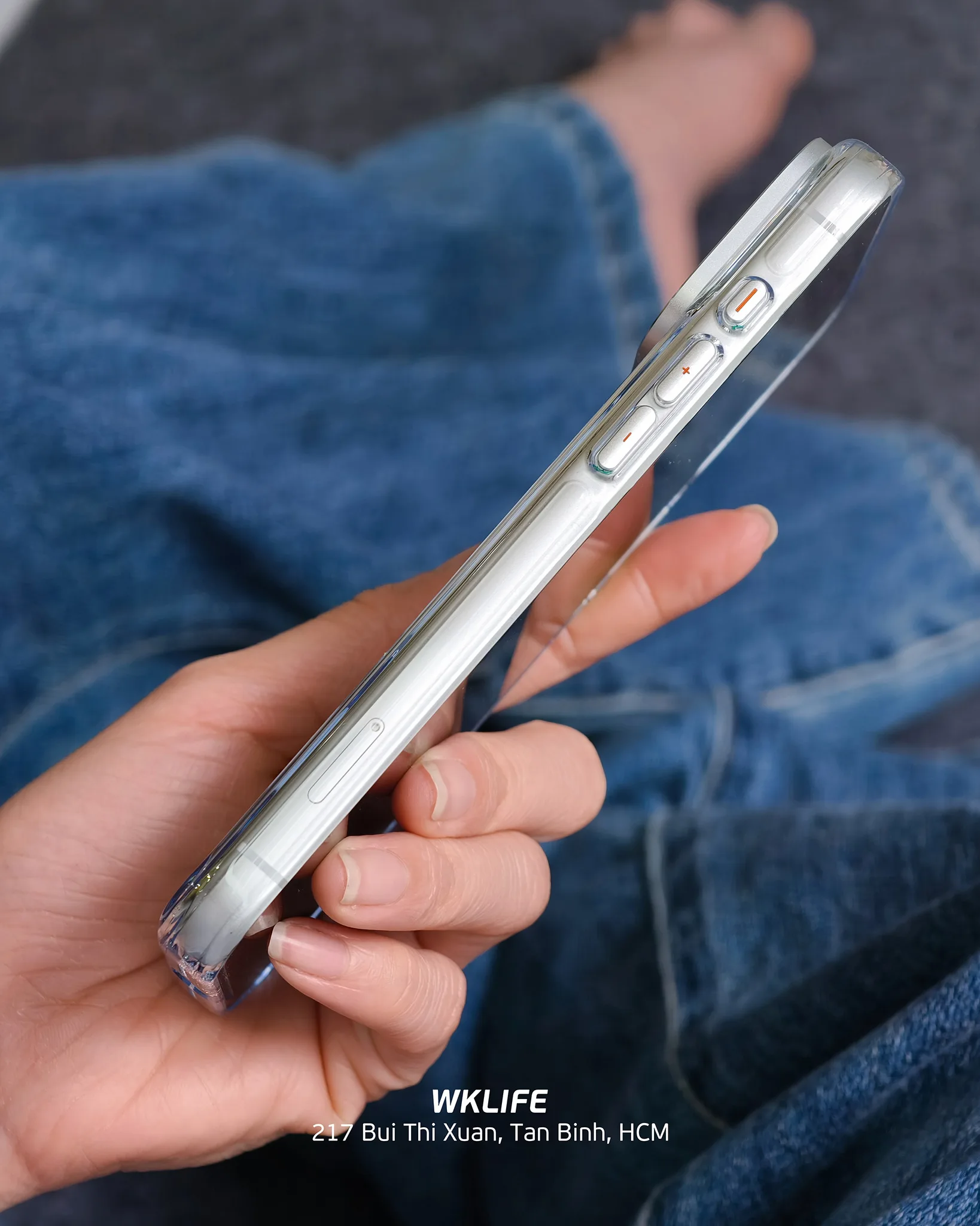 op lung iphone 17 pro max youngkit crystal shield chup tai wklife 4 op lung iphone 17 pro max youngkit crystal shield chup tai wklife 4